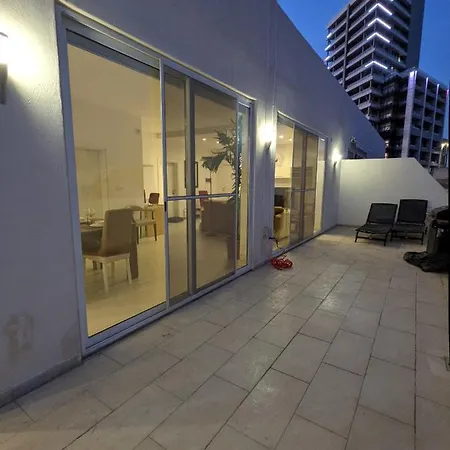 New 2br Penthouse -2022 With Dream Location, Private Sundeck, Bbq, Next To Poolclub * Gzira
