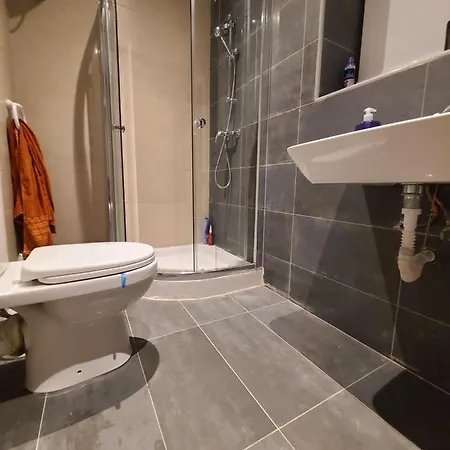 New 2br Penthouse -2022 With Dream Location, Private Sundeck, Bbq, Next To Poolclub Gzira