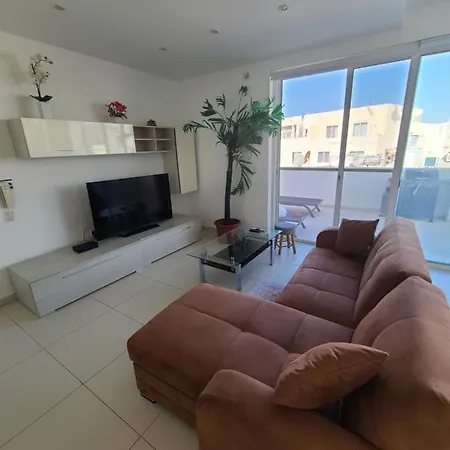 New 2br Penthouse -2022 With Dream Location, Private Sundeck, Bbq, Next To Poolclub *